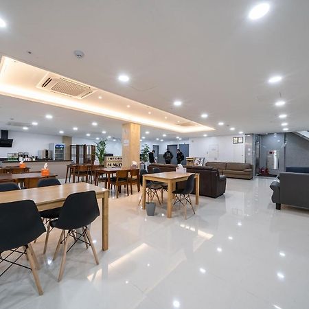 MAYONE HOTEL Myeongdong Seoul Ngoại thất bức ảnh