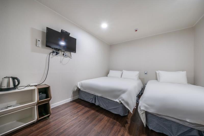 MAYONE HOTEL Myeongdong Seoul Ngoại thất bức ảnh